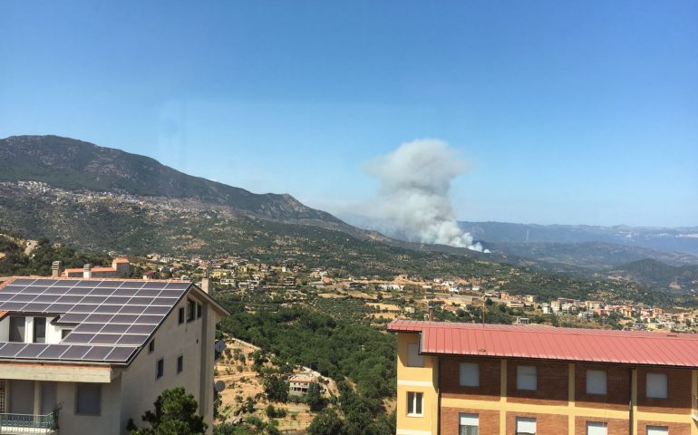 L’Ogliastra brucia ancora. Incendio a Villagrande