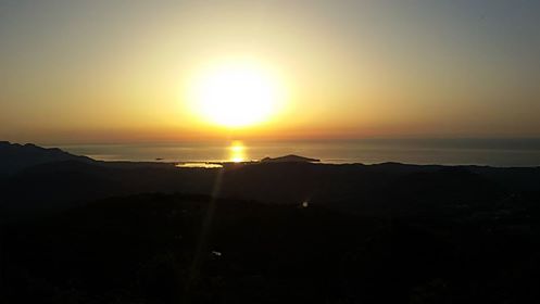 Le foto dei lettori. Tortolì vista dal bosco Selene nello scatto di Andrea Piroddi