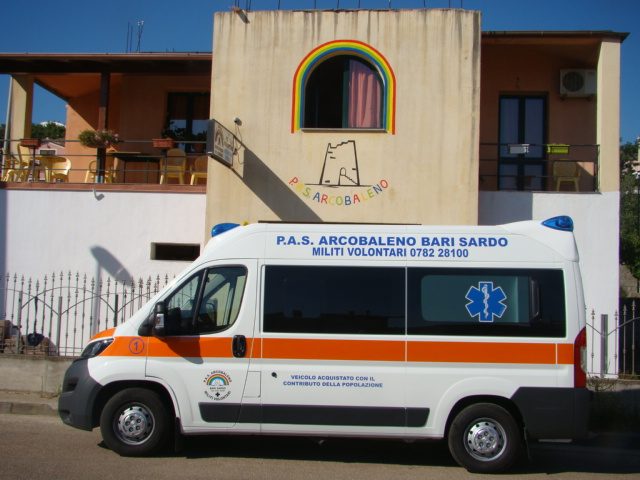 La PAS Arcobaleno di Bari Sardo si dota di una nuova ambulanza. Laura Di Fede: “Grazie alla generosità dell’Ogliastra”