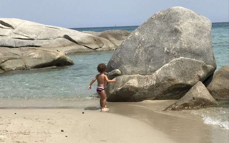 Le foto dei lettori. La spiaggia di Foxilione nello scatto di Stefania Roselli