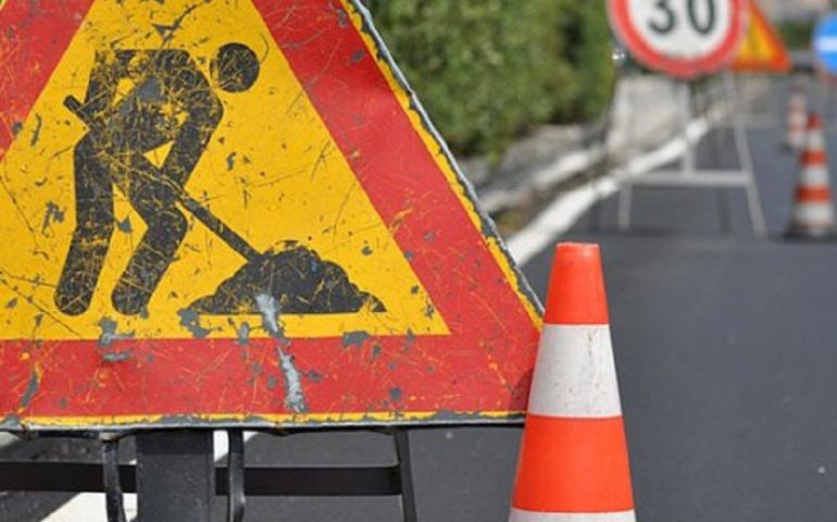 Tortolì, oggi Corso Umberto chiuso per lavori di riparazione della sede stradale