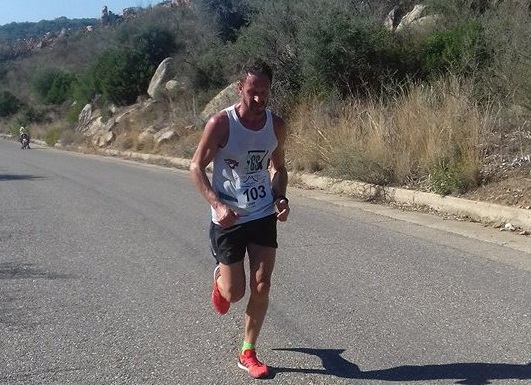 La fotonotizia. Partiti! Gli atleti della mezza maratona d’Ogliastra affrontano la gara