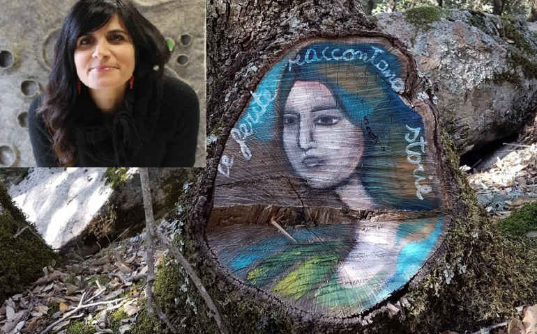 Nelle “ferite” degli alberi, le storie delle donne. Le opere di Stefania Lai incantano chi ama perdersi nei boschi