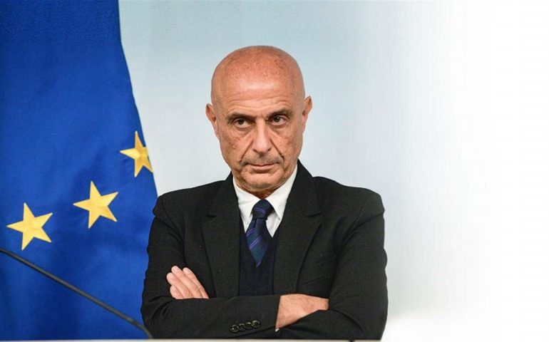 Attentati e migranti: il ministro degli Interni Marco Minniti oggi in Sardegna