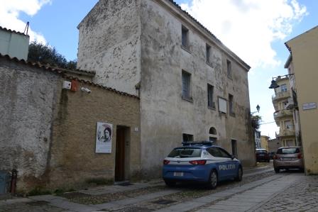 Nuoro, evade dai domiciliari e se ne va al bar. In manette un cinquantenne