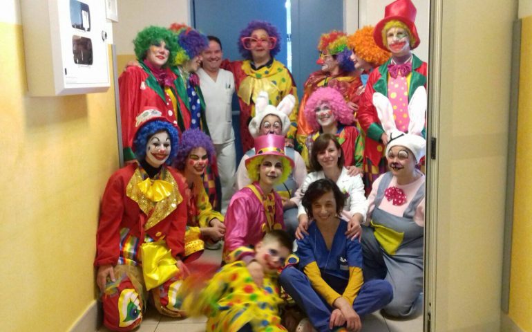 L’associazione Peter Pan di Bari Sardo ha portato il sorriso all’Ospedale di Lanusei
