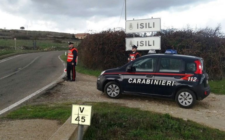 Isili, controlli dei carabinieri sulle strade del Sarcidano, scattano due denunce