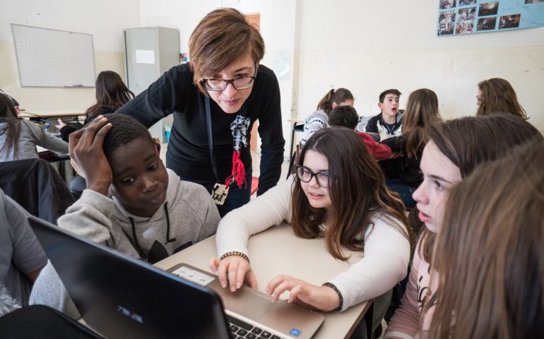 Piccoli fotoreporter crescono. Con “Memoria Collettiva”, il reportage sulla Cartiera degli studenti di Monte Attu