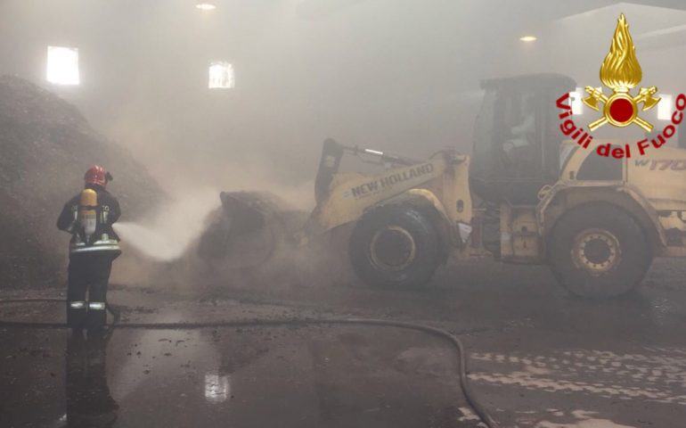 Paura a Tossilo: in fiamme l’inceneritore. I Vigili domano l’incendio