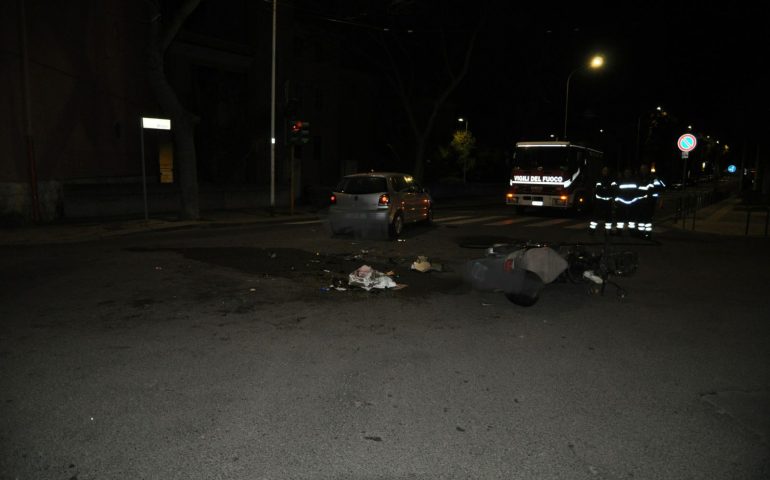 Tragedia a Cagliari. Scontro tra auto e moto: muore un 47enne
