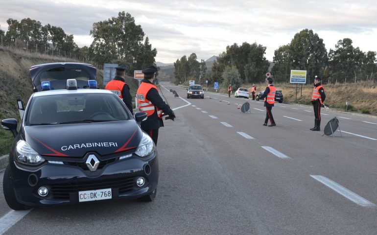 Ubriaco al volante, provoca un incidente stradale. Succede a Nuoro