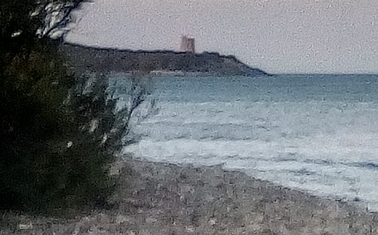 Le foto dei lettori. Una pennellata d’azzurro a Tertenia