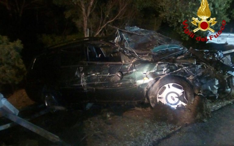 Incidente sulla strada statale 125, ferita una donna