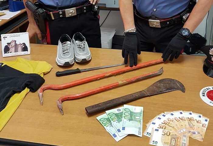 Tertenia, furto e ricettazione, 40enne denunciato