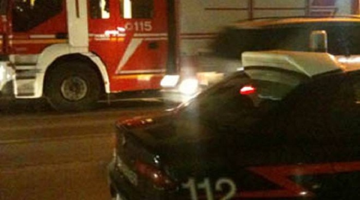 Nuoro, auto in fiamme nella notte, indagano i Carabinieri