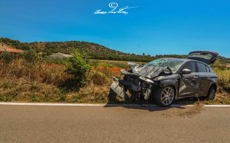 Incidente sulla Tortolì-Bari Sardo. Un’auto distrutta