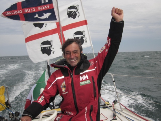 Andrea Mura in sa de bator positziones in su Global Solo Challenge