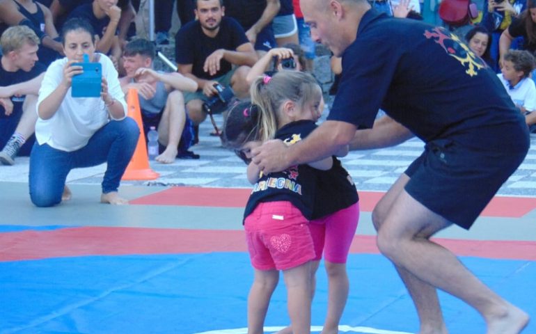 Villagrande, domani la lotta tradizionale coinvolge i più giovani. Torna Sa Strumpa, torneo under 17