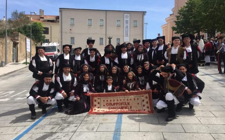 La fotonotizia. Il Gruppo Folk San Gabriele di Villagrande a Nuoro per la Festa del Redentore