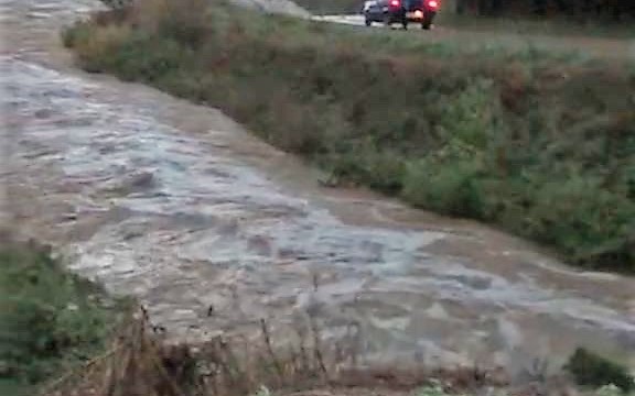 Paura a Vallermosa: evacuata una famiglia per il forte ingrossamento del Rio Linus