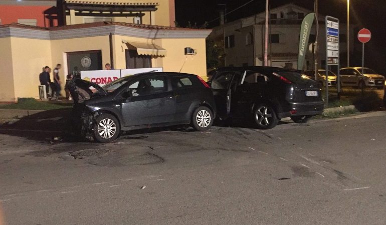 Tortolì, grave incidente nella notte. Due giovani portati all’ospedale