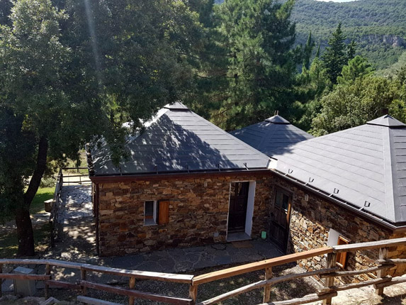 Montarbu, ‘Vita da Elfi’ nella grande foresta di Seui. Lontani da Internet per riscoprire la natura