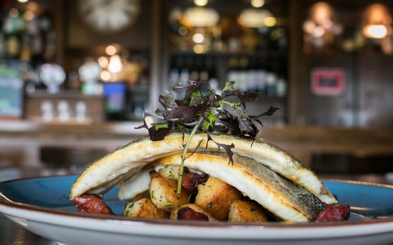 Tortolì, aperte le iscrizioni al corso gratuito per la valorizzazione culinaria del prodotto ittico. Avvicinare i giovani all’itticoltura, questa l’intenzione