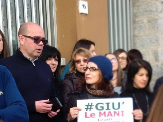 Le avvocate cantano “Bella Ciao” al comizio di Salvini e arriva la solidarietà dell’Anpi. Cerulli: “Tante attestazioni di stima, procediamo con l’esposto”