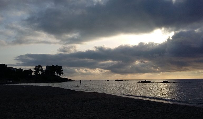 Le foto dei lettori.  Bellissimo chiaro-scuro a Santa Maria in uno scatto di Orietta Cabiddu