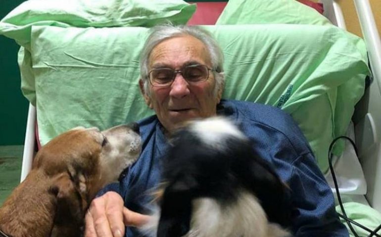 L’anziano Elvio e il suo sogno (avverato grazie ai medici): riabbracciare i suoi cani prima di morire