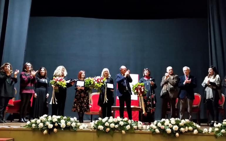 Premio Alghero Donna. Per la prosa premiata la scrittrice Vanessa Roggeri