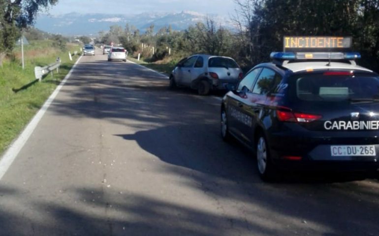 Incidente sulla Tortolì – Bari Sardo. Una donna di Cardedu ha perso il controllo dell’auto finendo fuori strada