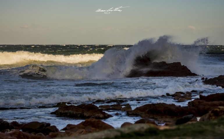 Bentu a prus de 100 km/h, prus de 200 interventos de sos vigiles de su fogu in Sardigna in su fine de chida