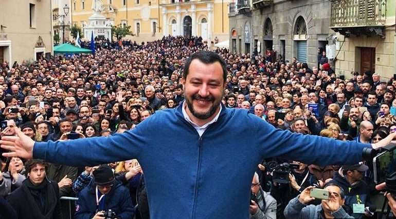 (VIDEO) Romina Mura (Pd): «Due ragazzi denunciati per aver contestato Salvini a Oristano»