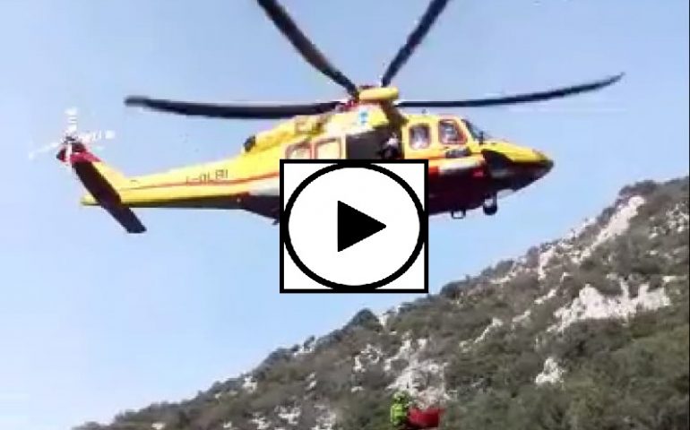 (VIDEO) Lo spettacolare intervento del Soccorso Alpino ieri nel Supramonte di Baunei