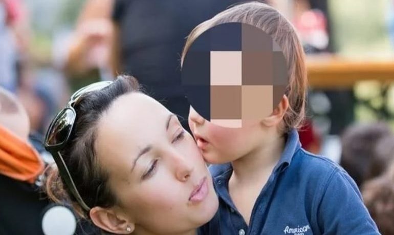 Claudia, mamma record con undici figli. Lei e il marito: «Non ci fermiamo qui»