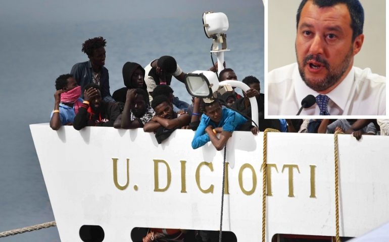 Nave Diciotti, 42 migranti pronti a costituirsi parte civile contro Salvini. Il ministro: “42 medaglie”