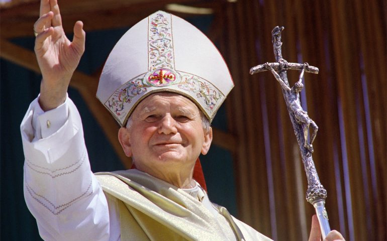 Clamoroso furto nel bresciano: rubate le reliquie di Papa Giovanni Paolo II