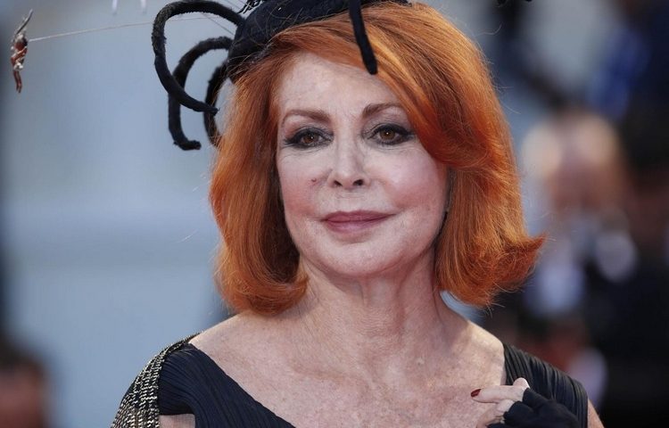 È morta Marina Ripa di Meana: la stilista e conduttrice televisiva si è spenta all’età di 76 anni