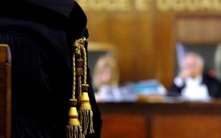 Aveva segregato la figlia minorenne per darla in sposa: 13 anni di carcere al padre