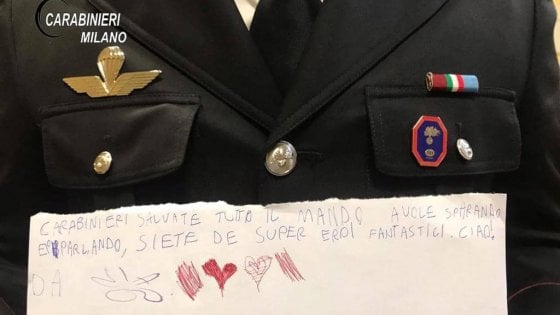 Da anni il padre picchiava mamma e figli: lui, 8 anni, fa un disegno per i carabinieri, “siete dei supereroi fantastici”