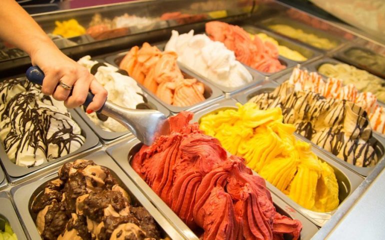 Gelato con (macabra) sorpresa a Palermo: ordina un cono e trova dentro un dito