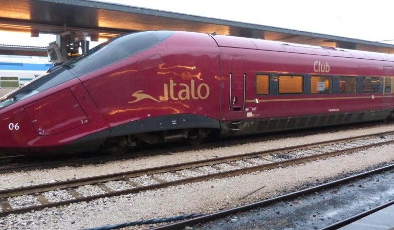 “L’unica famiglia è quella in cui ci si ama”: l’annuncio del Capotreno ai passeggeri giunti a Verona