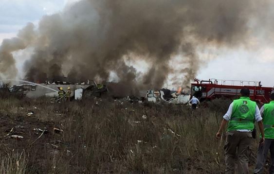 Messico: aereo si schianta al suolo poco dopo il decollo