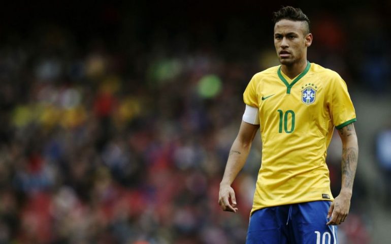 Neymar saluta il Barcellona e va al Paris Saint Germain: un affare da 600 milioni