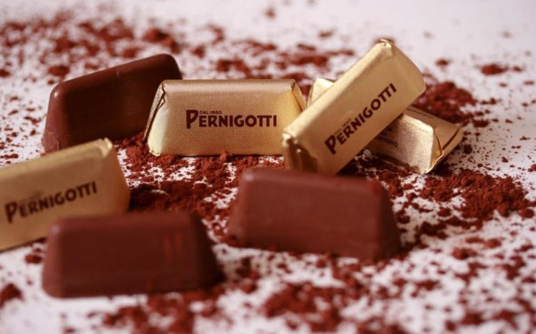 Addio alla storica fabbrica di cioccolatini: chiude la Pernigotti, 100 lavoratori a casa