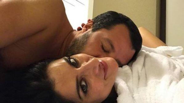 Con una foto hot dalla camera da letto la Isoardi conferma la fine della relazione con Salvini