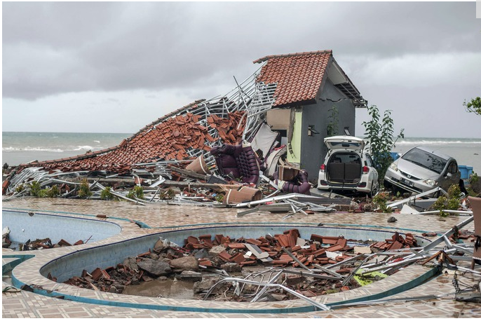 Tsunami in Idonesia: cresce il numero di vittime, feriti e dispersi. E le cifre sono destinate a salire