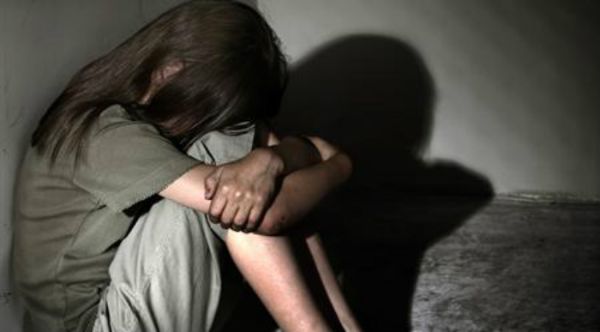 Violenta la cuginetta e la mette incinta: arrestato 23enne a Rimini