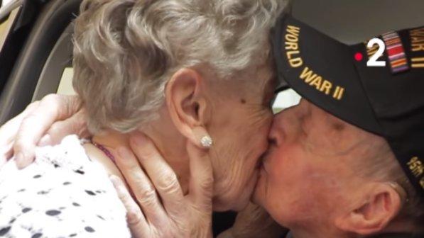 Dopo 75 anni si rincontrano: veterano di guerra ritrova il suo primo grande amore mai dimenticato